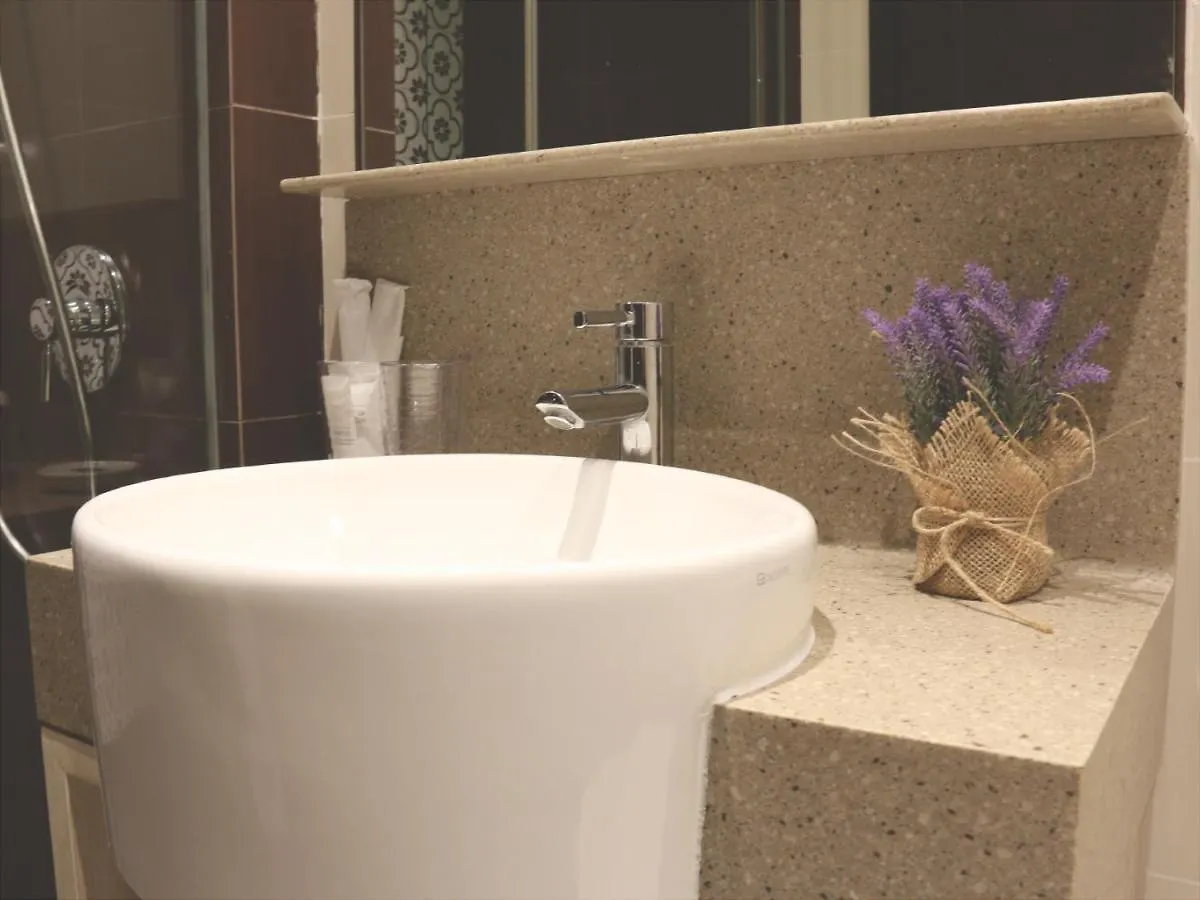 Aqueen Prestige Hotel Lavender Singapur 4*,